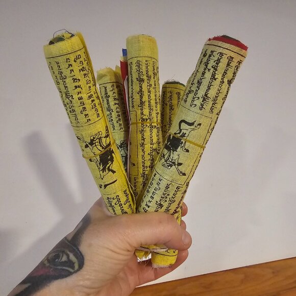 5 NEW Tibetan Prayer Flag Rolls - Picture 1 of 4